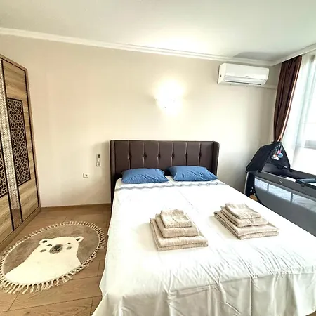 Royal Dreams Apartments, Sunny 써니비치